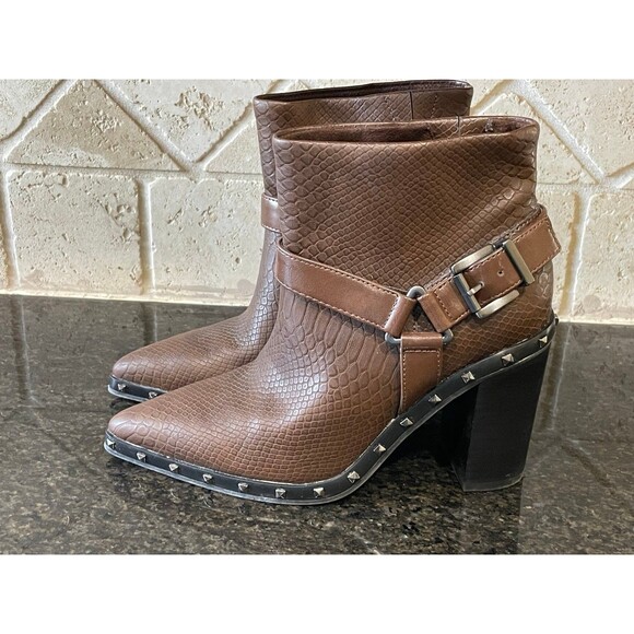 CHARLES BY CHARLES DAVID Decker Embossed brown Boots booties heels size 5 - Picture 1 of 7